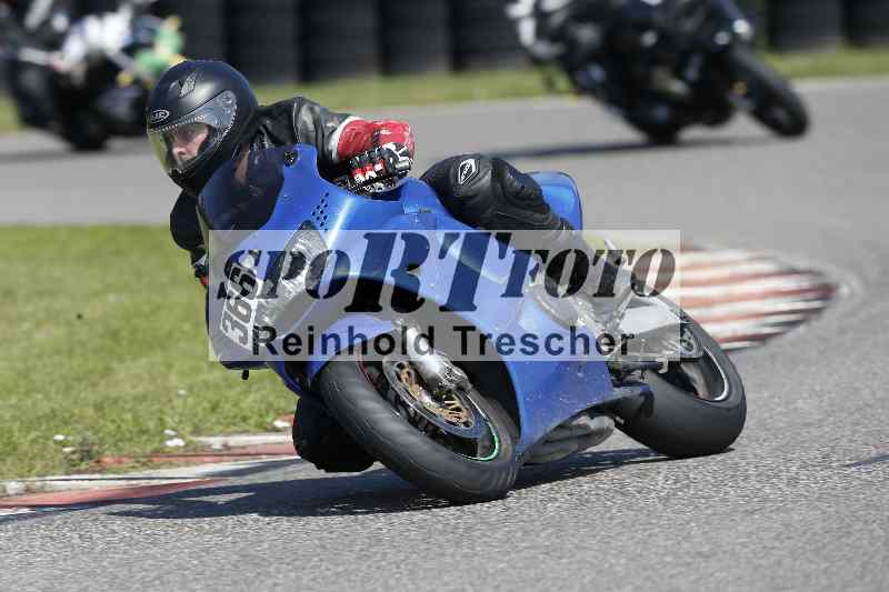 /Archiv-2025/44 09.08.2025 Plüss Moto Sport ADR/Einsteiger/366